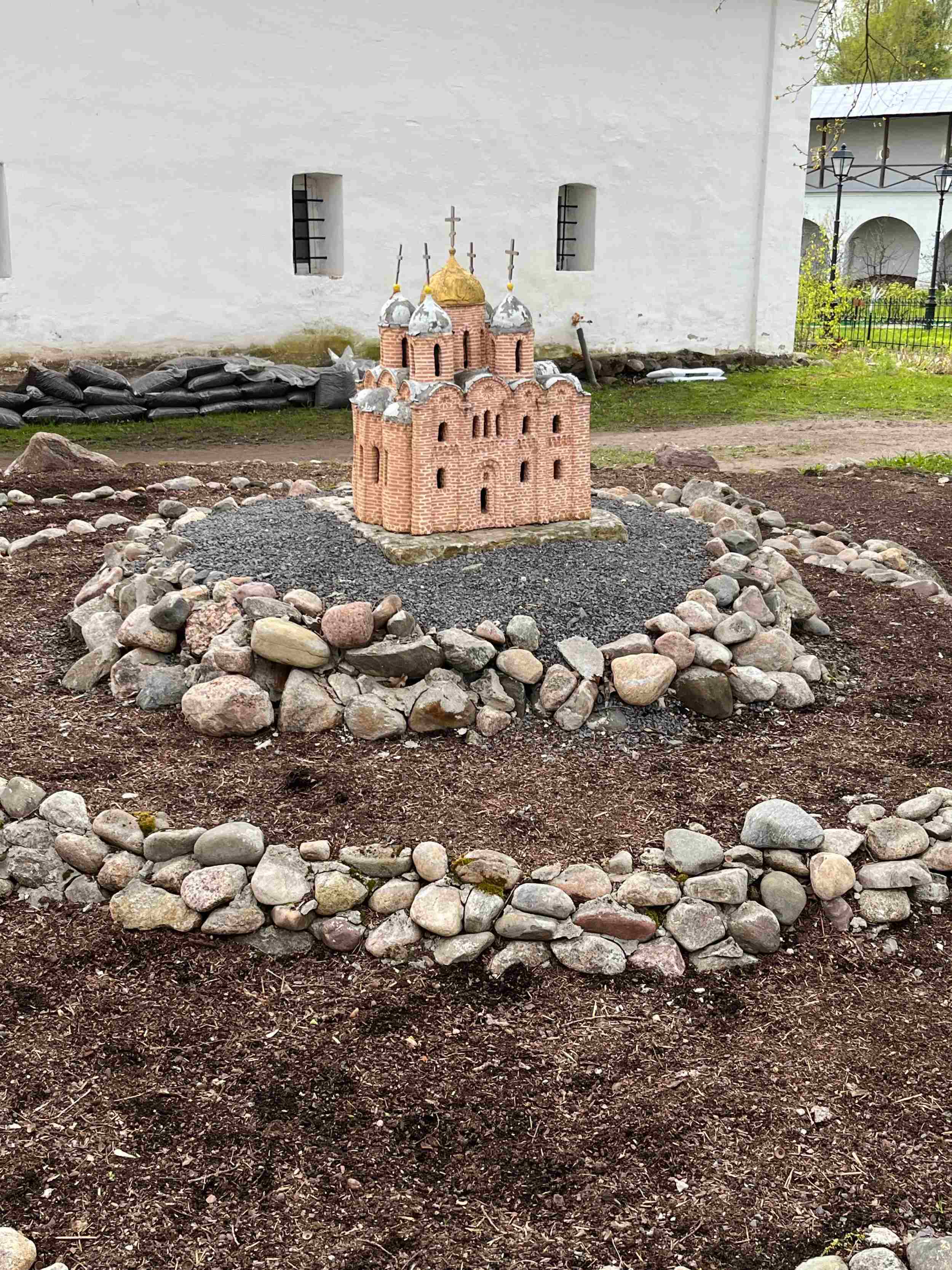 Тихвин (Успенский, Антониево-Дымский монастыри, скит Сенно) фото