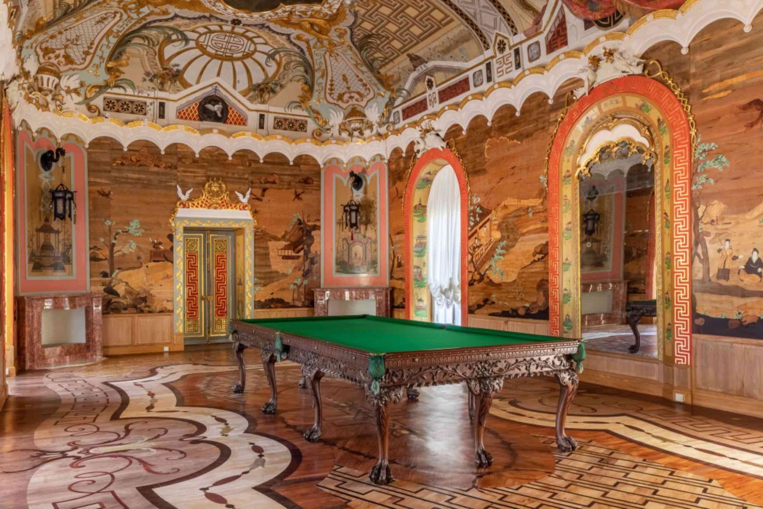 Ораниенбаум, 2 дворца (Б.Меншиковский и Китайский) фото