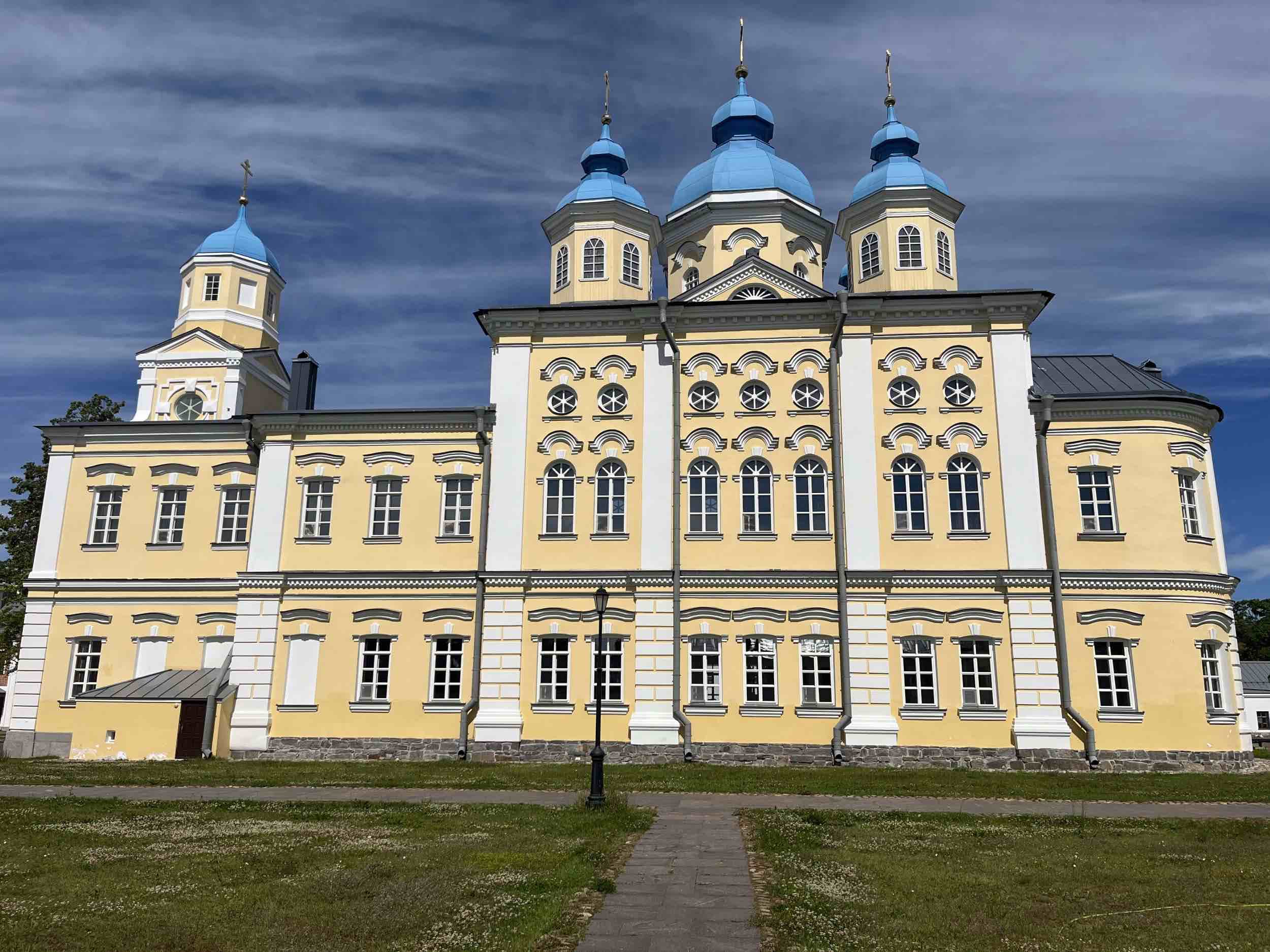 Коневец фото