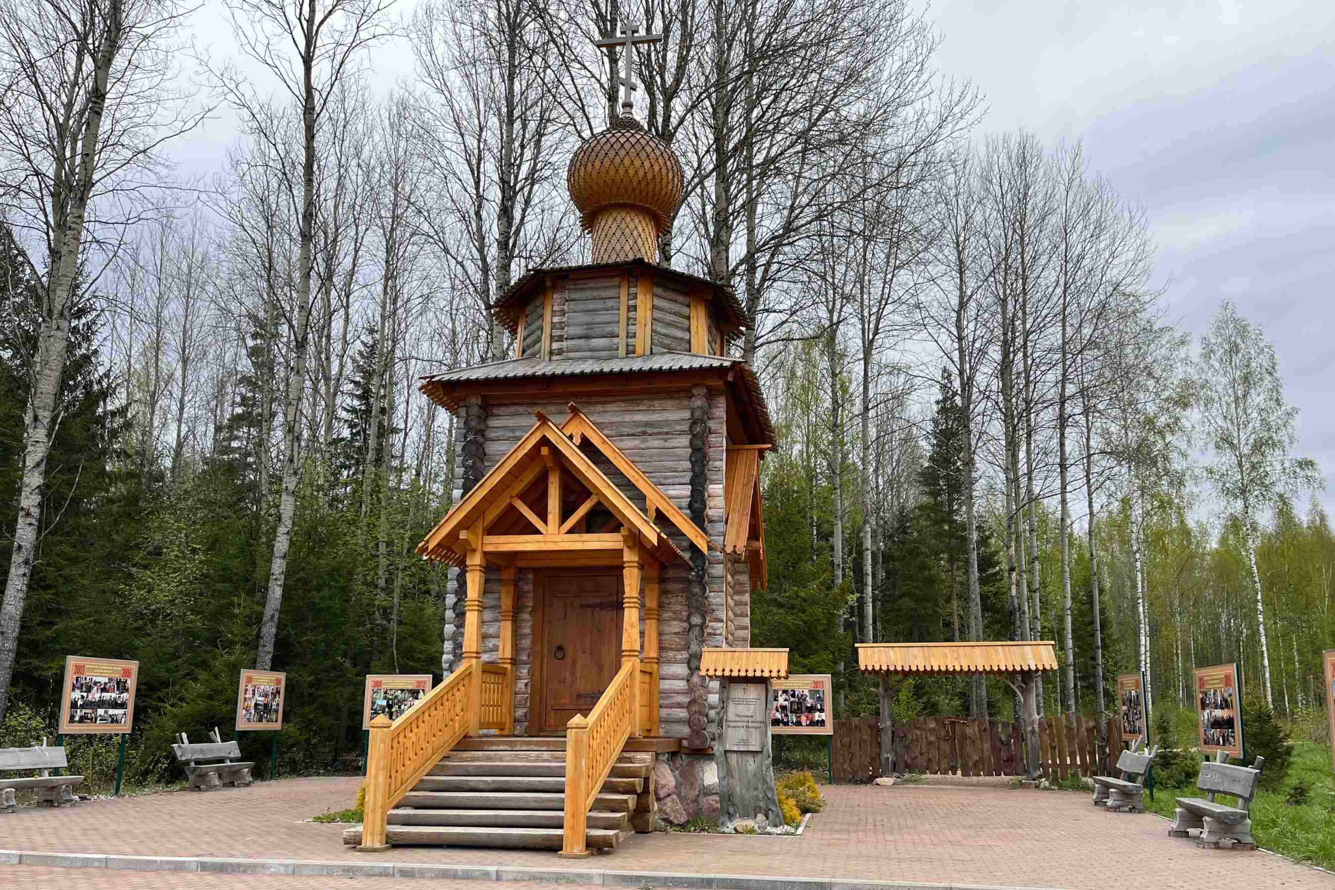 Тихвин (Успенский, Антониево-Дымский монастыри, скит Сенно) фото