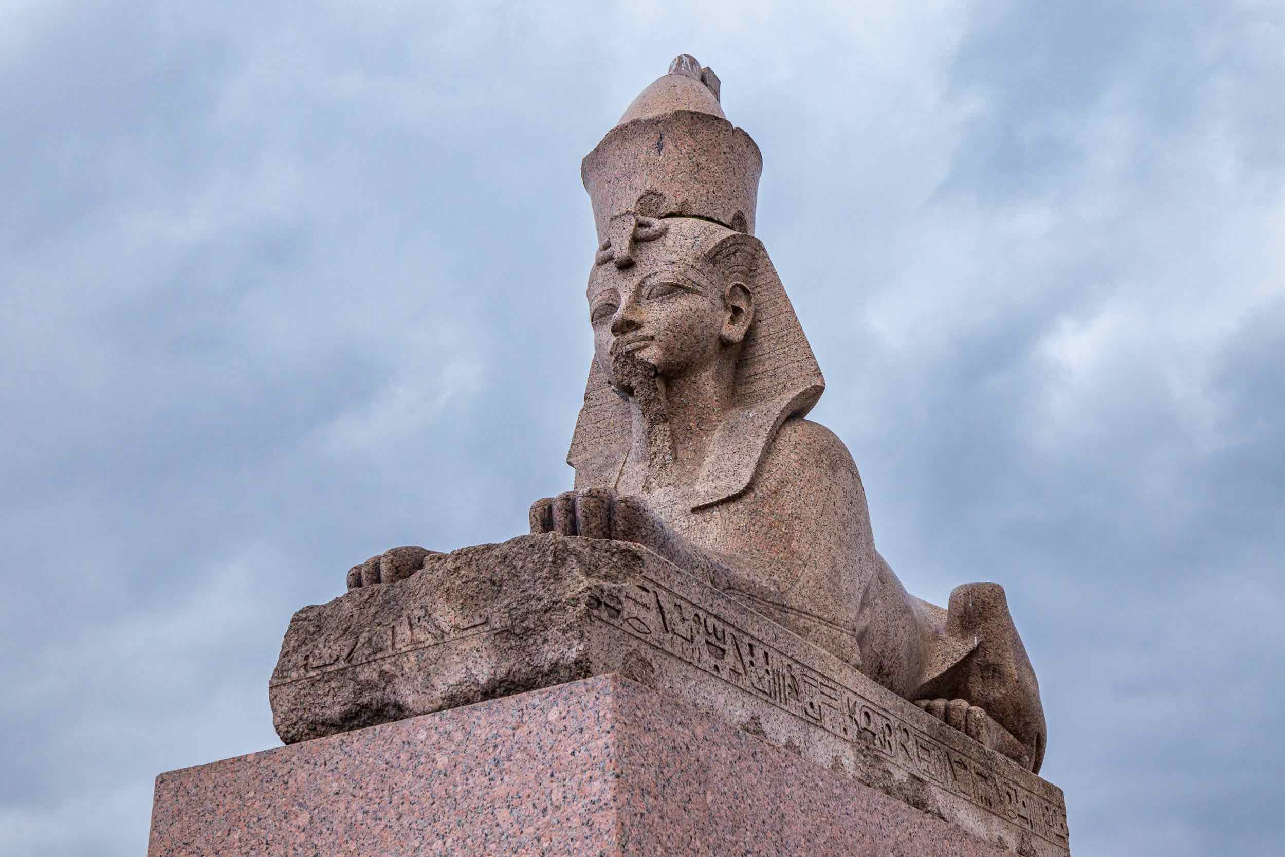 Мифы и мистика Петербурга фото